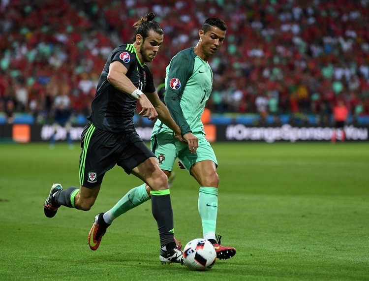 Euro 2016 Bo Dao Nha 2-0 Xu Wales: Ronaldo di vao lich su
