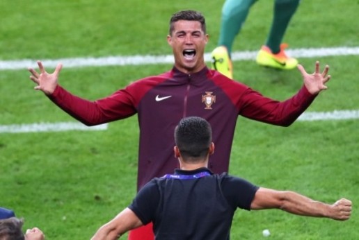 50 sac thai cua Cris Ronaldo trong tran chung ket Euro 2016-Hinh-6
