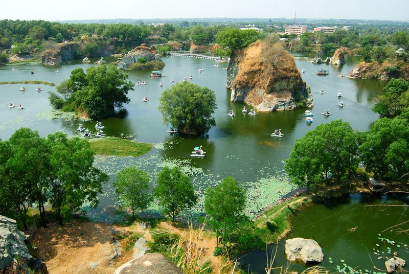 Du ngoan “Vinh Ha Long thu nho” ngay ngoai thanh Sai Gon-Hinh-3