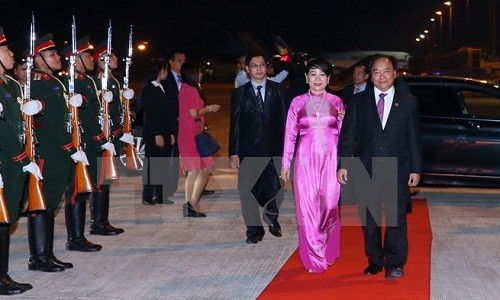 Thu tuong Chinh phu ket thuc chuyen tham du Hoi nghi Cap cao ASEAN