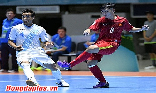 DT Futsal Viet Nam 4-2 Guatemala: Minh Tri di vao lich su