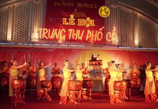 Dao qua nhung dia diem check-in Trung thu Ha Noi - Sai Gon-Hinh-6