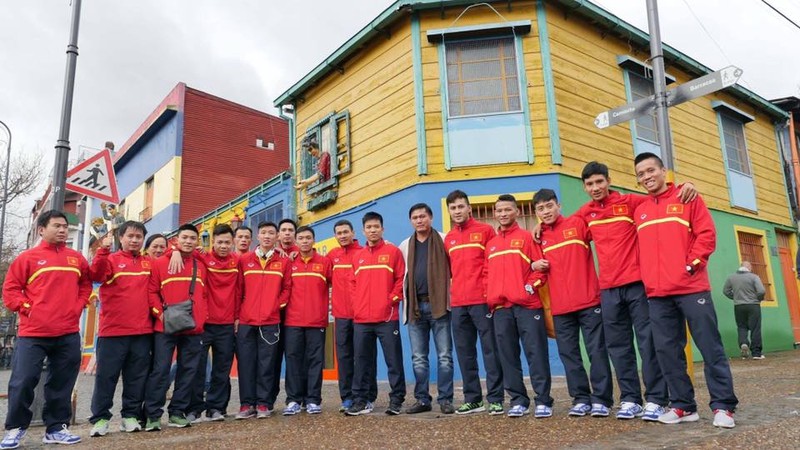 Anh doi thuong cua tuyen thu Futsal Viet Nam tai nuoc ngoai-Hinh-7