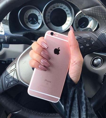 Gop y khong nen bo 30 trieu mua iPhone 7 gay tranh cai