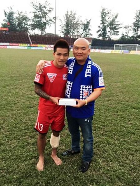 Nguoi hung AFF Cup cua Viet Nam bat ngo giai nghe-Hinh-10