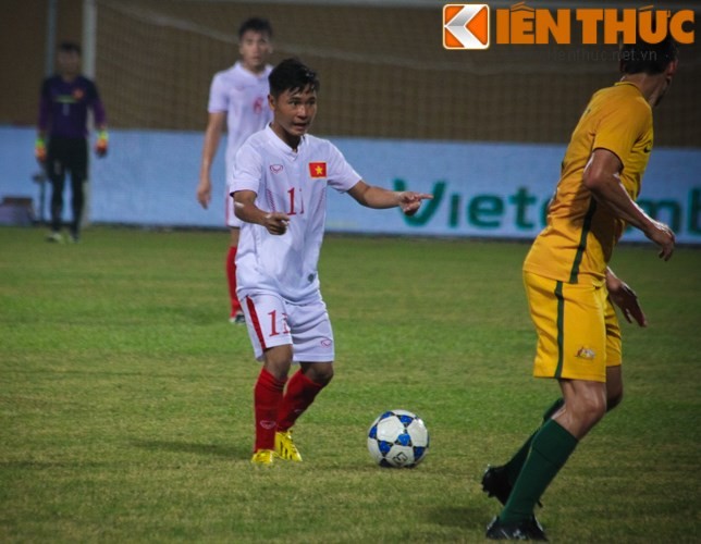 U19 Viet Nam - U19 CHDCND Trieu Tien: No luc de di tiep