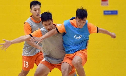 Vua Thai Lan bang ha, Giai Futsal DNA 2016 bi huy