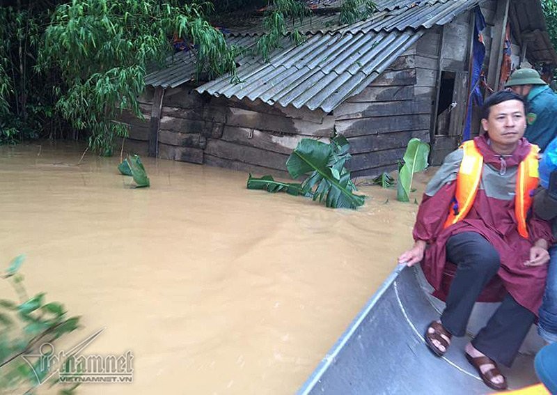 Hang tram ho dan tai Quang Binh lai ngap trong lu-Hinh-8