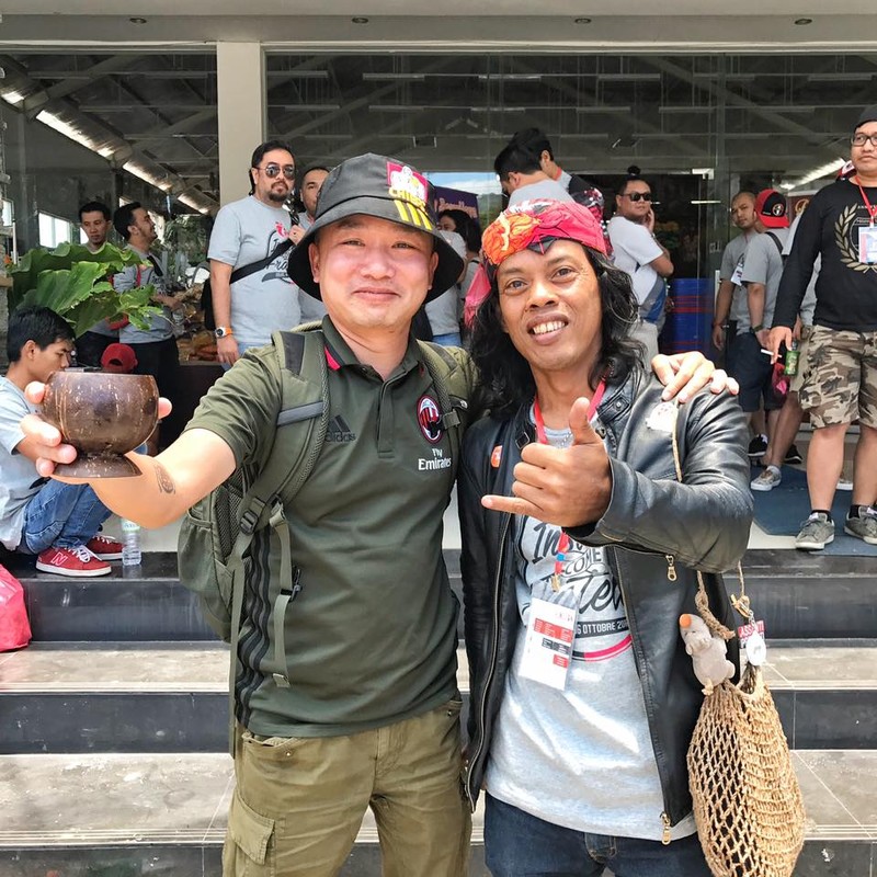 Bat ngo tim thay anh em that lac cua Ronaldinho o Indonesia-Hinh-9