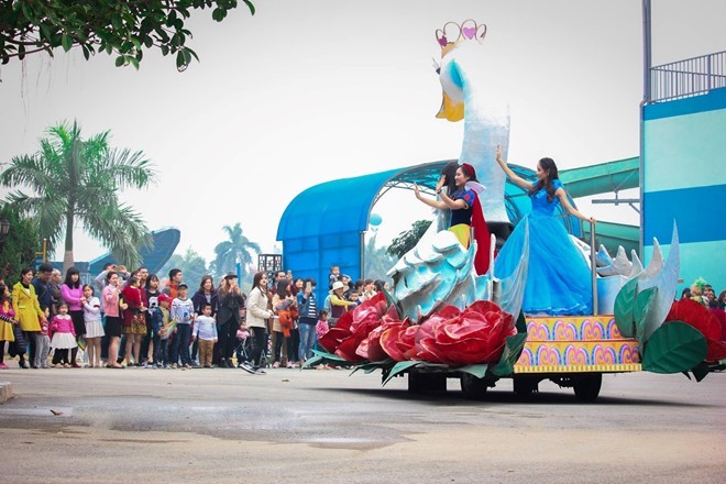 Disney Land phien ban Viet: Diem check-in hot dip Tet Nguyen Dan-Hinh-8