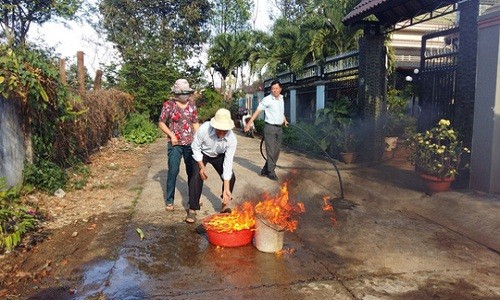 Hoang mang nuoc gieng boc chay o Buon Ma Thuot