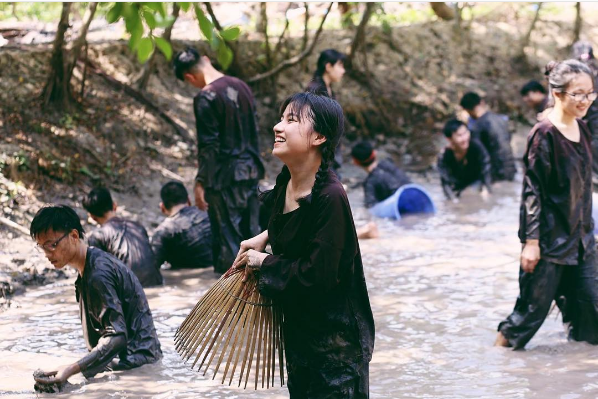 Nghi le 30/4, gioi tre Sai thanh di choi dau?-Hinh-9