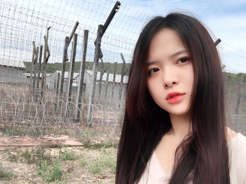 Selfie ngoai san bong, hot girl Sai thanh khien dan mang chao dao-Hinh-8