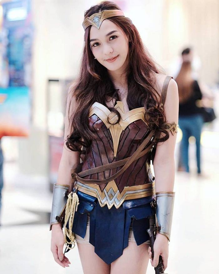 My nhan chuyen gioig noi tieng khi hoa than thanh Wonder Woman-Hinh-6