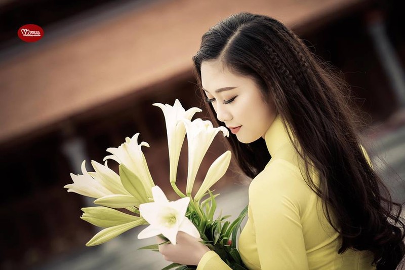 Nguoi dep khoa Thanh nhac hut hon dan mang trong chiec ao dai-Hinh-8