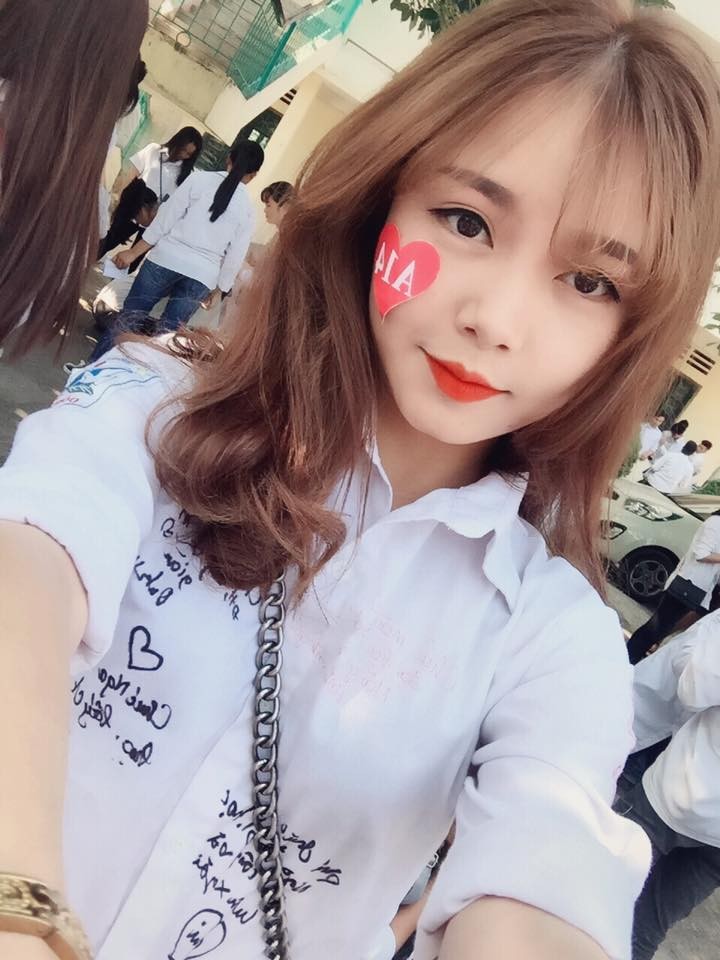 Hãy xem xa hơn với cô nàng hot girl xinh đẹp của chúng tôi ở Thái Nguyên. Bạn sẽ cảm nhận được sự quyến rũ và nhan sắc khi được làm quen với cô nhé. Hãy đăng ký ngay và sẽ không hối hận với những trải nghiệm tuyệt vời mà chúng tôi mang lại cho bạn.