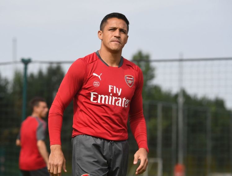 Chuyen nhuong bong da moi nhat: Arsenal dang &quot;bop nghet&quot; Alexis Sanchez