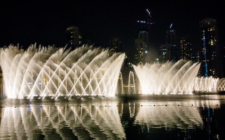 Choang ngop truoc nhung cong trinh xa hoa, trang le o Dubai-Hinh-9