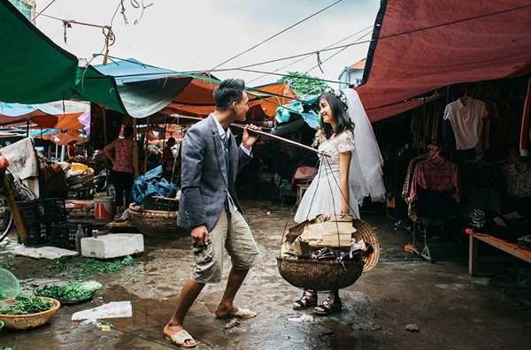 Cap doi di dep to ong, mac ao &quot;cai bang&quot;... chup anh cuoi-Hinh-8