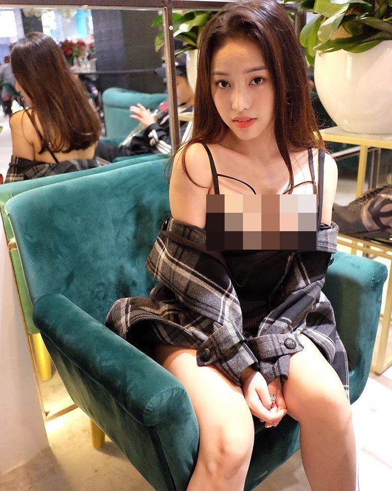 Anh khoe vong 1 &quot;ngon ngon&quot; nhuc mat cua hot girl Thuy Vi