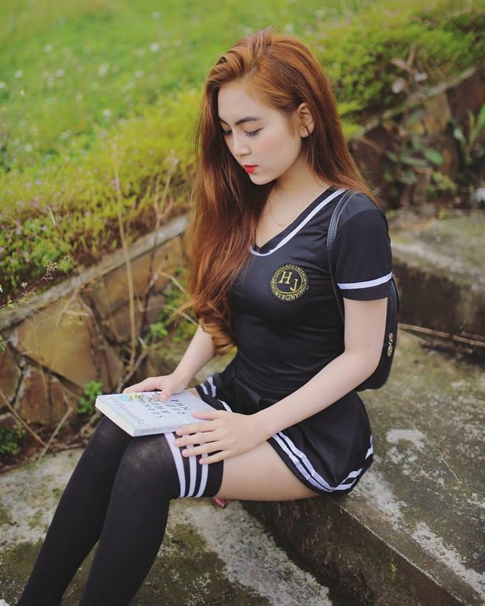 Co giao mam non tuong lai va vong eo chang thua Ngoc Trinh-Hinh-6