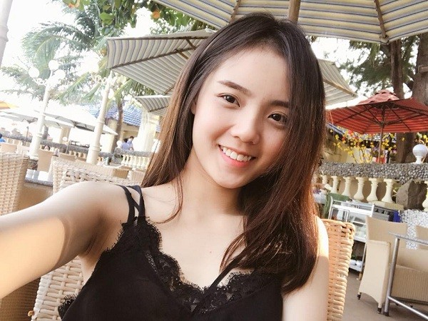 Hot girl Viet nao moi lan xuat hien deu co phot?