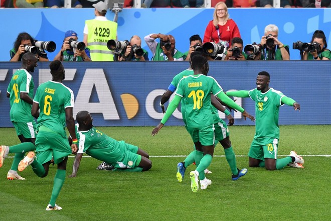 “Su tu” Senegal be canh “dai bang” Ba Lan-Hinh-6