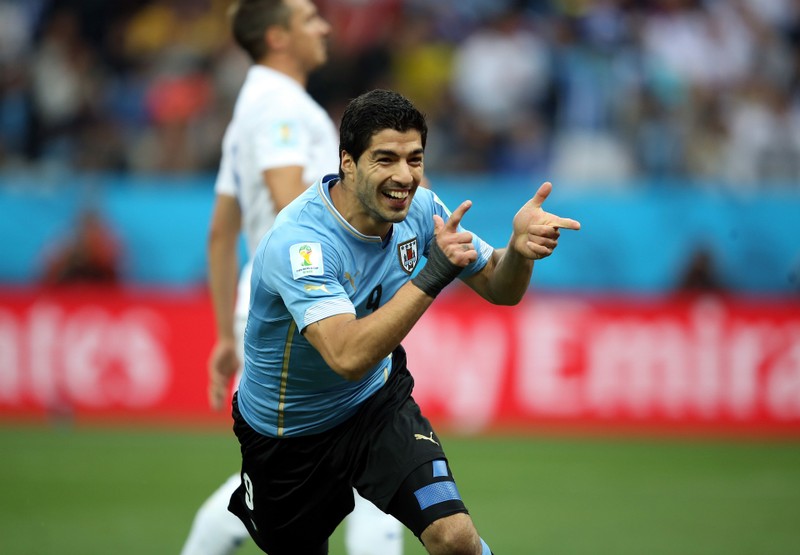 Truc tiep Nga 0-3 Uruguay: Thang 