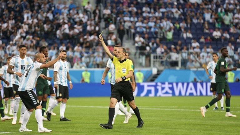 Messi loai Nigeria, giup Argentina lach qua cua hep-Hinh-3