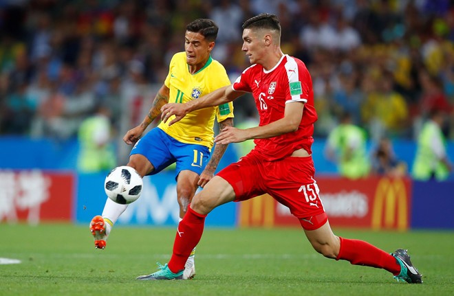 Vuot qua Serbia, Brazil duong hoang tien vao vong 1/8 World Cup 2018 voi ngoi dau-Hinh-4