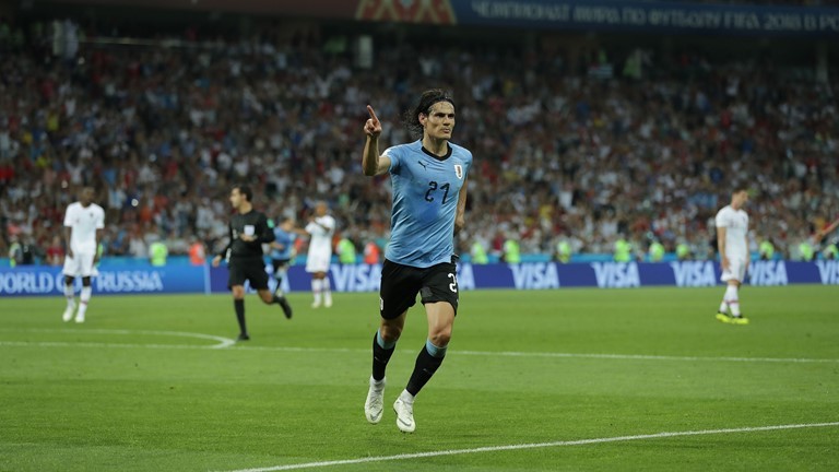 Uruguay 2 - 1 Bo Dao Nha: Cavani tien Ronaldo ve nuoc theo chan Messi