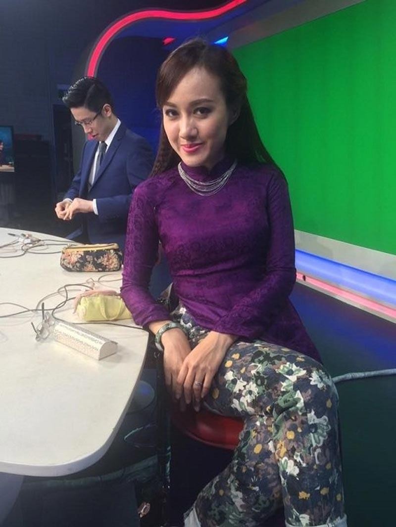 Chet cuoi voi loat anh hau truong hiem co, kho tim cua MC truyen hinh-Hinh-8