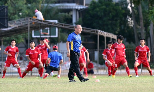 HLV Park Hang Seo lam gi truoc cuoc doi dau Olympic Viet Nam va Syria?