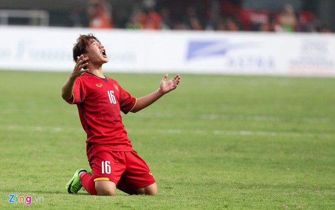 Minh Vuong tu “kep phu” den nguoi ghi ban vao luoi Han Quoc tai Asiad-Hinh-2