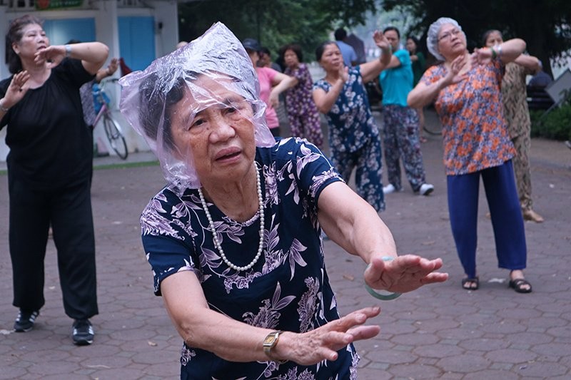 Dan mang thich thu voi hinh anh nguoi Ha Noi day muon khong bao gio biet-Hinh-5