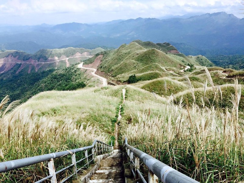 Dan mang ngan ngam voi diem du lich Binh Lieu ngap ngua rac-Hinh-8