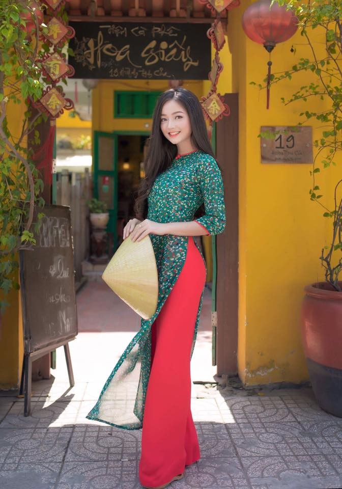 Vua xuat hien, “thien than ao dai” da khien dan mang phai me met-Hinh-5