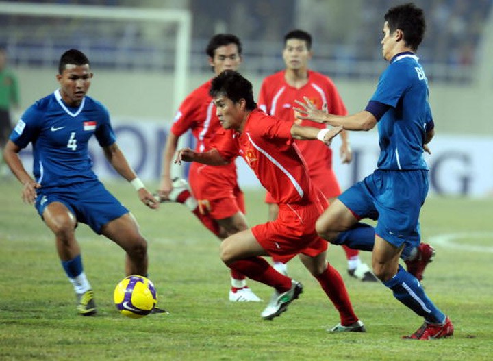 Nhin lai hanh trinh len ngoi vuong cua DT Viet Nam tai AFF Cup 2008-Hinh-7