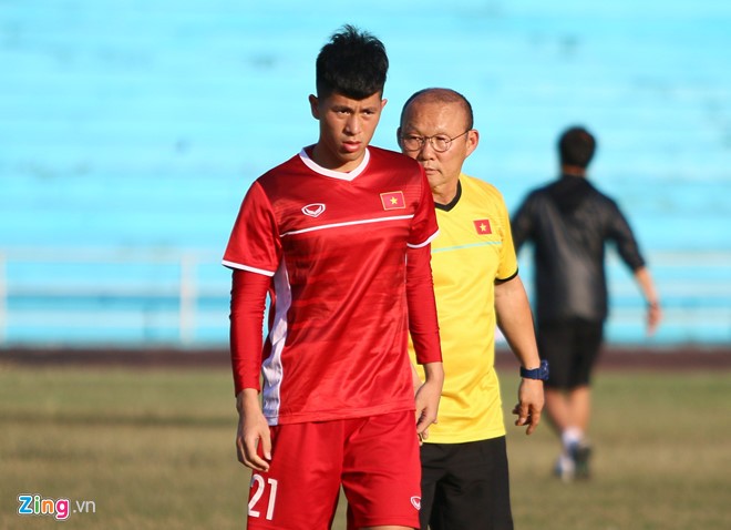 Lo doi hinh la cua doi tuyen Viet Nam truoc Malaysia tai AFF Cup 2018-Hinh-3
