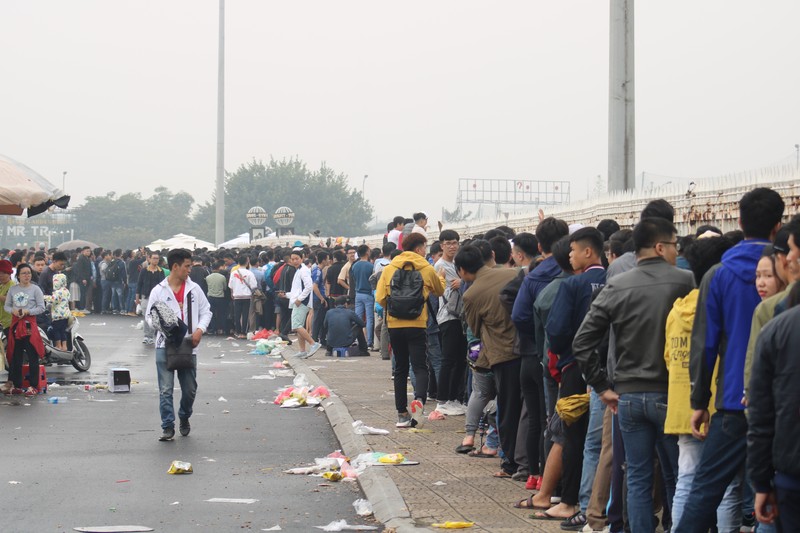 Dan mang noi gi ve noi buon dong lai sau chien thang cua DT Viet nam tai AFF Cup?-Hinh-9