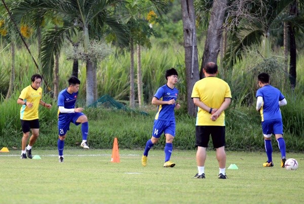 Doi tuyen Viet Nam doi mua cho dau Philippines o AFF Cup 2018-Hinh-5
