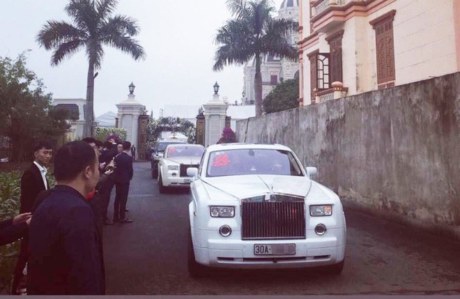 Xon xao hinh anh co dau “vang deo gay co” duoc dua don bang Rolls-Royce-Hinh-6