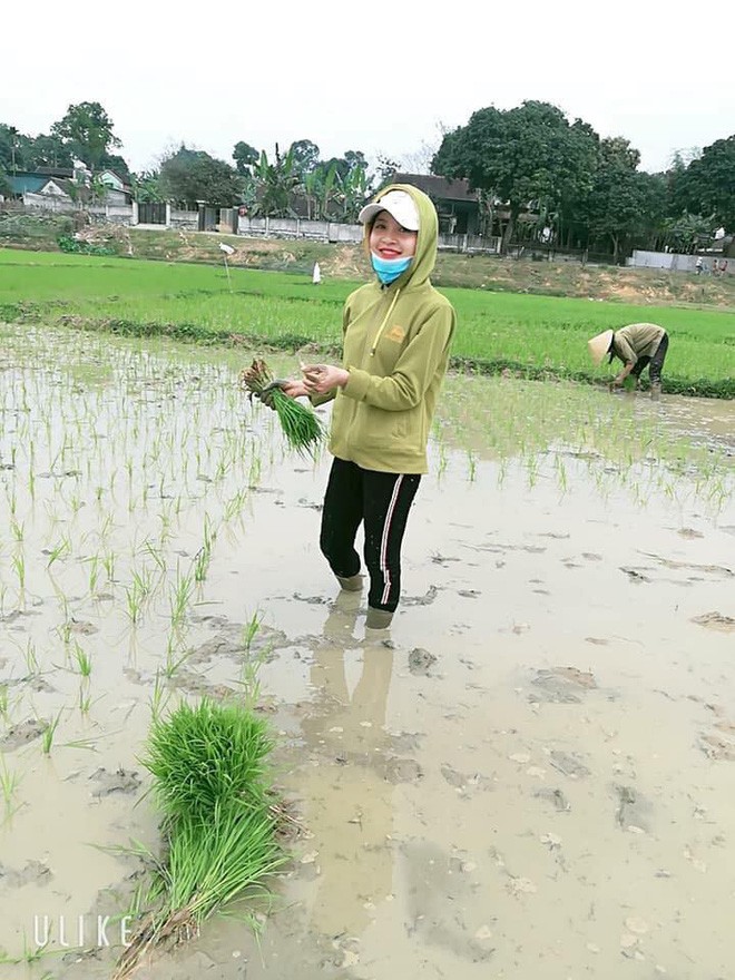 Khoe anh di cay, co gai bi nem da toi boi vi ly do nay-Hinh-2