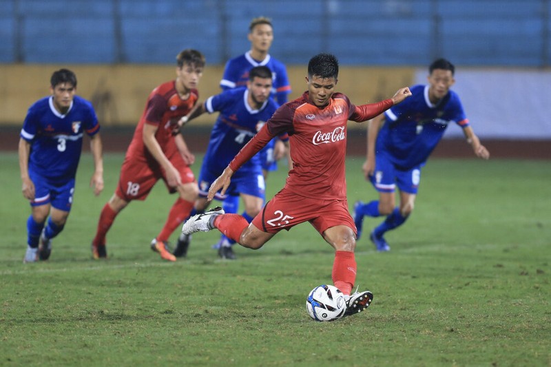 Doi hinh U23 Viet Nam dau Brunei: Doi canh thien than duoc lap san-Hinh-11