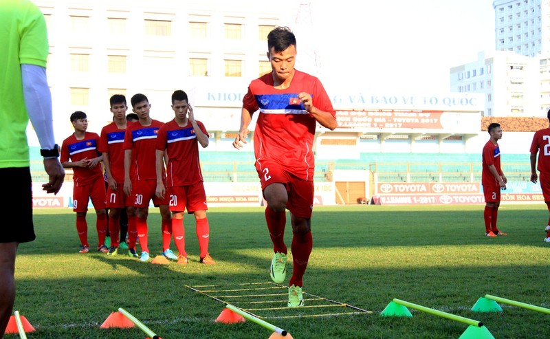 Doi hinh U23 Viet Nam dau Brunei: Doi canh thien than duoc lap san-Hinh-5