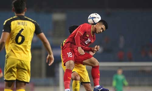 Toan canh mua ban thang U23 Viet Nam vao luoi Brunei