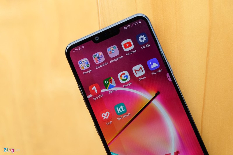 LG G8 ThinQ ve VN - mo khoa bang long ban tay, gia 17 trieu