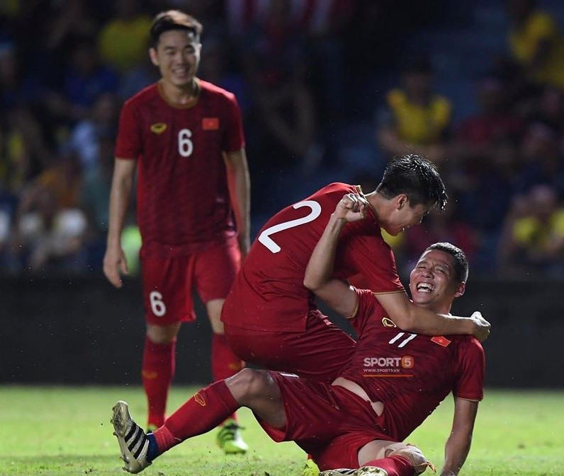 Sau pha lap cong, tiet lo cua Anh Duc khien fan vua thuong vua ne