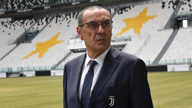 Juventus noi cau vi HLV Sarri