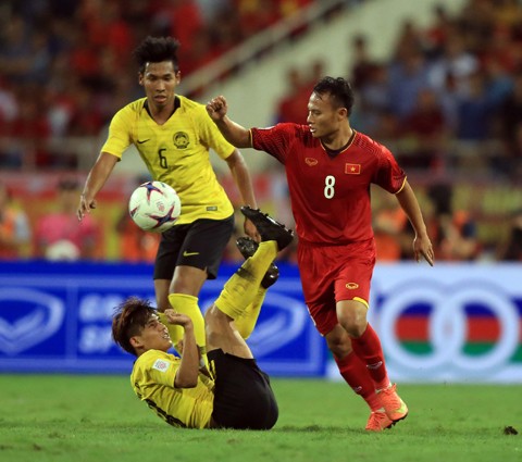 Song Hai phoi hop lap sieu pham, Viet Nam thang Malaysia tai vong loai World Cup 2022-Hinh-12